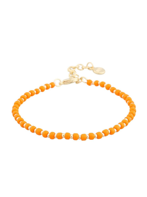 SNÖ of Sweden Porto Armband Guld/Orange 18cm 1259-3100381 Ett litet armband med färgglada pärlor mellan mindre guldfärgade pärlor