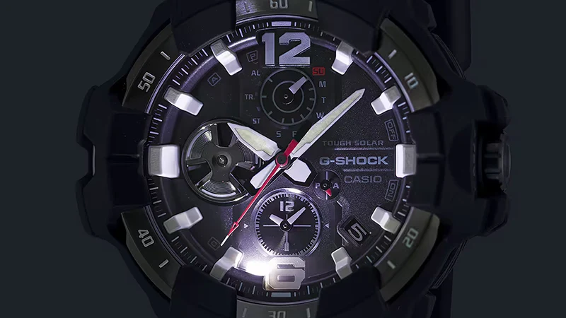 CASIO G-Shock Gravitymaster GR-B300 Super Illuminator (högintensivt LED-ljus) för att säkerställa läsbarheten på klockan i mörker